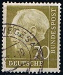 Sellos de Europa - Alemania -  Scott  716  Pres. Theodor Heuss (3)