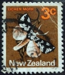 Sellos de Oceania - Nueva Zelanda -  Lichen Moth / Lycomorpha folo