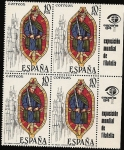 Stamps Spain -  Vidrieras Artísticas - catedral de León  +  bandeleta Expo Mundial de Filatelia