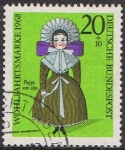 Stamps Germany -  OBRAS DE BENEFICENCIA. MUÑECAS DE NÜREMBERG