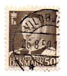 Stamps Denmark -  1948-53-FREDERIK IX- dent-13