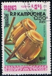 Stamps : Asia : Cambodia :  Scott  528  Intrumentos musicales (Skor thom)