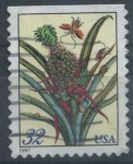 Sellos de America - Estados Unidos -  S3127 - Flor de piña y cucarachas