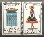 Stamps Spain -  Escudo y traje típico (Segovia)