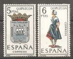 Stamps Spain -  Escudo y traje típico (Guipuzcoa)
