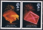 Stamps United Kingdom -  FUEGOS ARTIFICIALES. BIRRETE Y PALMERA