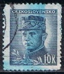 Sellos de Europa - Checoslovaquia -  Scott  300 Gen. Milan Stefánik (3)