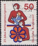 Stamps : Europe : Germany :  25 ANIV. DE LA CREACIÓN DE LAS OBRAS DE AYUDA A LAS MADRES