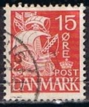 Sellos de Europa - Dinamarca -  Scott  192  Carabela (10)