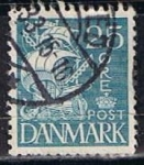 Sellos de Europa - Dinamarca -  Scott  233  Carabela (3)