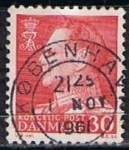 Sellos de Europa - Dinamarca -  Scott  385  Frederik IX (2)