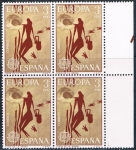 Stamps Spain -  EUROPA 1975. PINTURAS RUPESTRES DE CUEVA DE LA ARAÑA