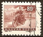 Sellos de Europa - Hungr�a -  mensajero en motocicleta. 