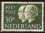 Stamps : Europe : Netherlands :  Bodas de plata. La reina Juliana y el príncipe Bernhard