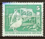 Sellos de Europa - Alemania -  Zoológico de Berlín,casa Alfred Brehm.DDR.