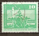 Stamps Germany -  Fuente de Neptuno y Ayuntamiento,Berlín-DDR.