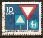 Stamps Germany -  ojos abiertos en el tráfico por carretera-DDR