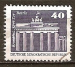 Stamps Germany -  Puerta de Brandenburgo de Berlín-DDR 