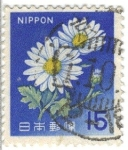 Stamps Japan -  Crisantemo