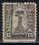 Stamps United States -  Scott  696 Livertad (2)