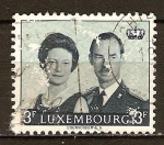 Stamps Europe - Luxembourg -  Adhesión del Gran Duque Jean. El Gran Duque Juan y la princesa Josefina Carlota.