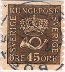 Stamps Sweden -  CORNETA DE POSTAS Y CORONA. DENT 10 VERT 1920-24 Y&T Nº 140