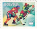 Sellos de Europa - Polonia -  INNSBRUCK-1976  - jockey sobre hielo
