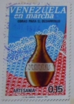 Stamps Venezuela -  VENEZUELA EN MARCHA OBRAS PARA EL DESARROLLO (ARTESANIA)