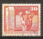Stamps Germany -  Monumento en conmemoración de los Trabajadores en Halle-Saale,Berlín.DDR 