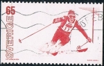 Stamps Sweden -  DEPORTES DE INVIERNO CON SKIS. DESCENSO. Y&T Nº 818