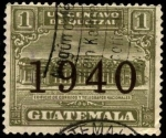 Stamps America - Guatemala -  Edificio de correos y telégrafos nacionales. UPU 1927. Sobreimpreso 1940