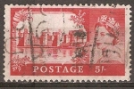 Stamps : Europe : United_Kingdom :  Castillos Caernarvon-La Reina Isabel II.