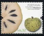 Sellos de Europa - Portugal -  Madeira Frutos tropicales