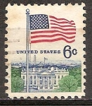 Stamps United States -  Bandera en la Casa Blanca.