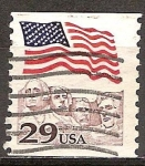 Stamps United States -  La bandera de USA. sobre el monte. Rushmore 