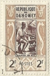 Stamps Benin -  SCULPTEUR SUR BOIS
