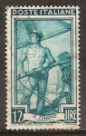 Stamps : Europe : Italy :   Pescador en el timón.