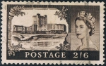 Stamps United Kingdom -  ISABEL II Y CASTILLO DE CARRICKFERGUS (IRLANDA). GRABADO FINO. Y&T Nº 351