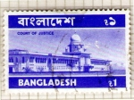 Stamps : Asia : Bangladesh :  Court of justice 10
