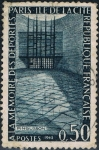 Stamps : Europe : France :  A LA MEMORIA DE LOS DEPORTADOS. MONUMENTO DE PARIS. Y&T Nº 1381