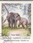 Stamps Laos -  ELEFANTES