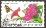 Sellos de Asia - Corea del norte -  Mariposa y flor