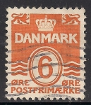 Stamps : Europe : Denmark :  LINEAS ONDULADAS Y NUMERAL.