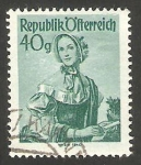 Stamps Austria -  887 - Traje típico de Viena 1840