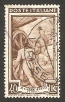 Stamps Italy -  584 - Carro de vino (filigrana A)