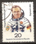 Sellos del Mundo : Europa : Alemania :  Piloto cosmonauta Sigmund Jähn,Teniente Coronel, primero Cosmonauta de la DDR.