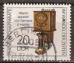 Sellos de Europa - Alemania -  Aparatos telefónicos de la Edad(Teléfono establecido por Siemens & Halske,1882 )DDR.