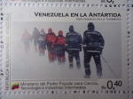 Sellos de America - Venezuela -  Venezuela en la Antártida- Explorándo en la Tormenta- (6de10)