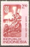 Stamps Indonesia -  BUCEADOR  EMERGIENDO  DEL  AGUA