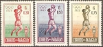Stamps Paraguay -  PORTERO ATRAPANDO  EL  BALÒN  DE  FOOT  BALL